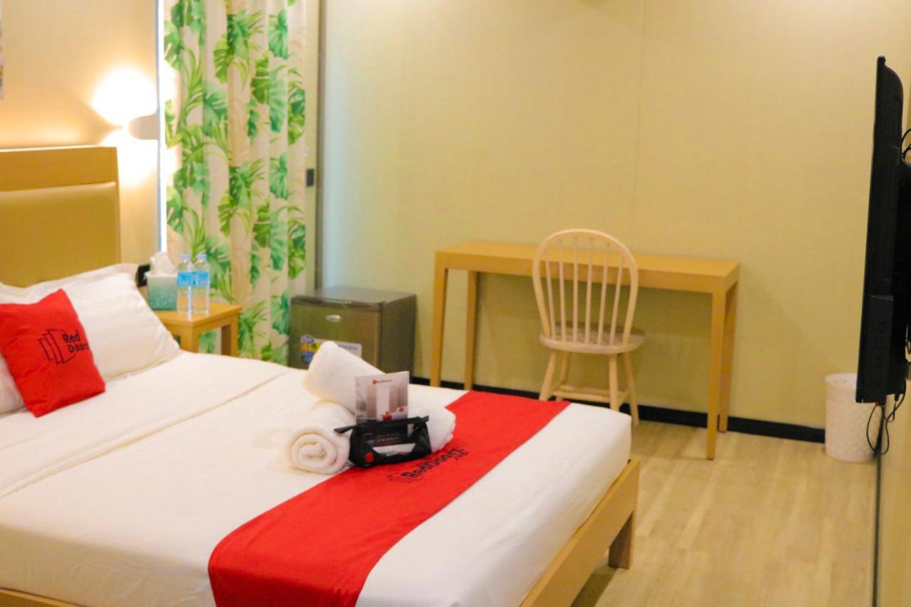 RedDoorz Plus @ AS Fortuna Cebu Stadt Exterior foto